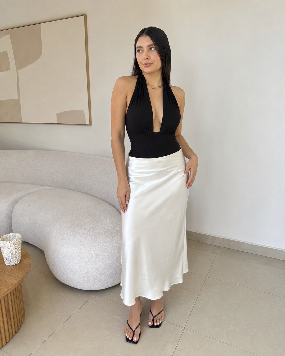 Body elegante con escote profundo